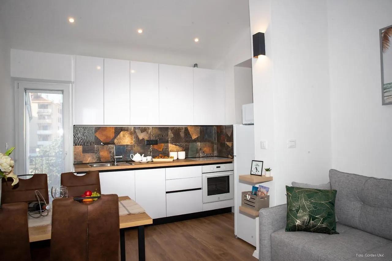 Blue Sky Apartment Rovinj 0*,